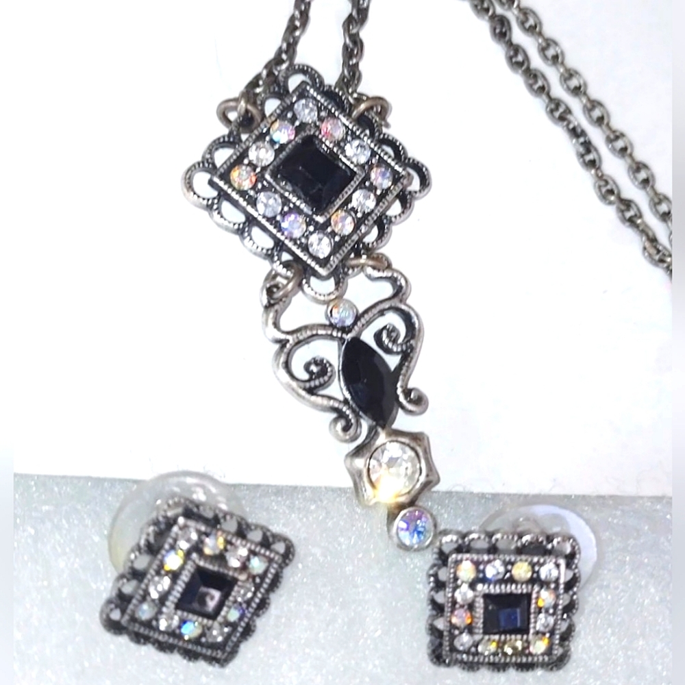 Victorian Black & AB Necklace w/ Matching Earrings Set